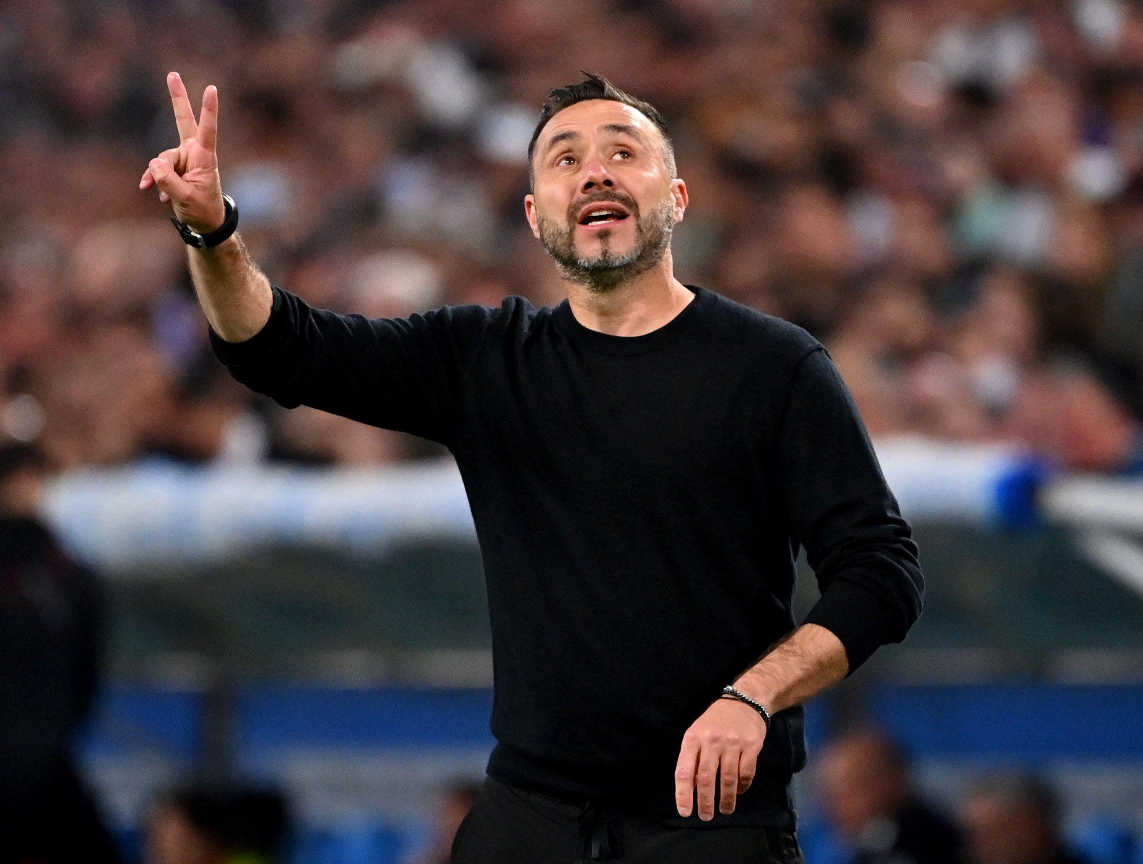 开云体育简介-热刺名宿：不太理解给德泽尔比五年合同，他首先要收敛一下脾气